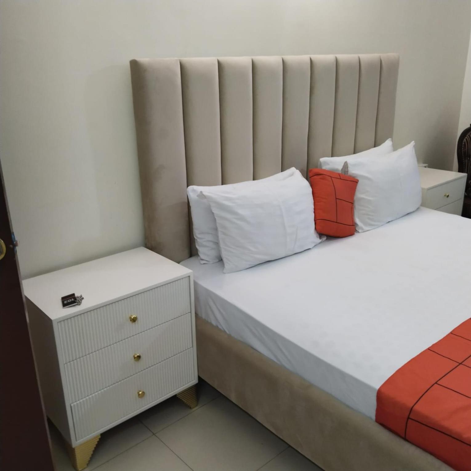 Hotel Clifton Inn Karachi Ngoại thất bức ảnh